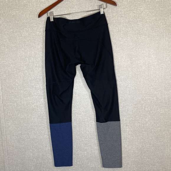 Outdoor Voices Black and Gray Color Block Leggings - Picture 5 of 5
